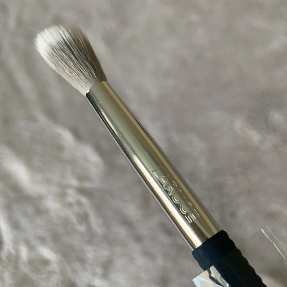 New Laruce tapered blending brush LR120